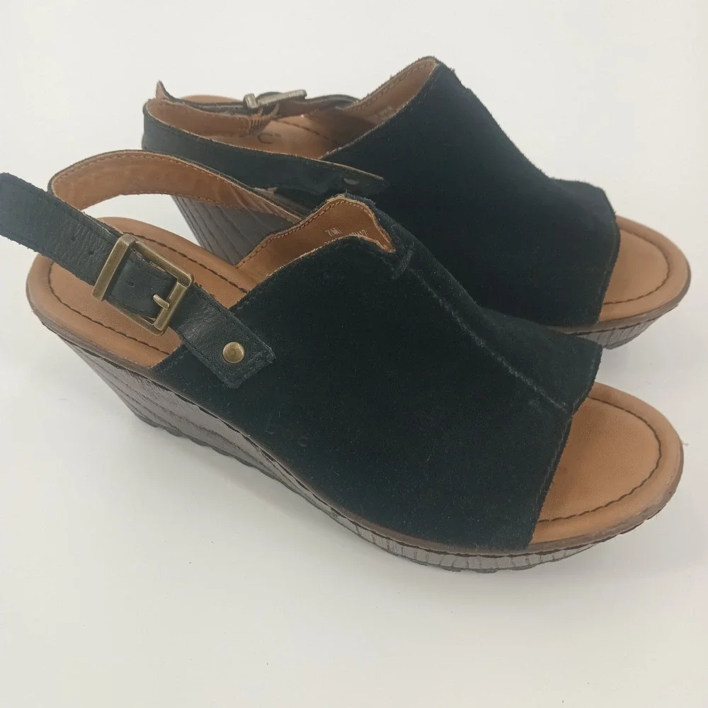 B.O.C. Noelle Black Suede Wedge Sandals Slingback  Lug Sole‎ Z38903 7M